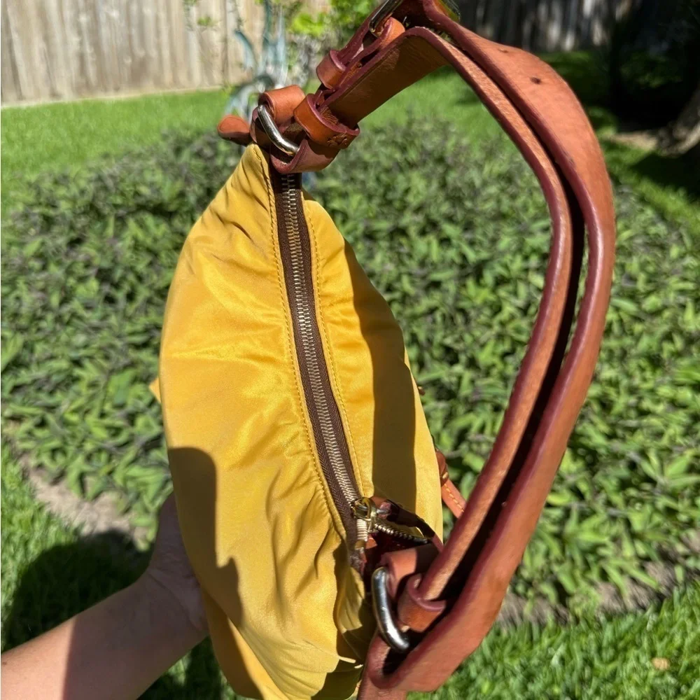 ▶️ Dooney & Bourke ◀️ Mustard Gold / Yellow Camden nylon hobo bag